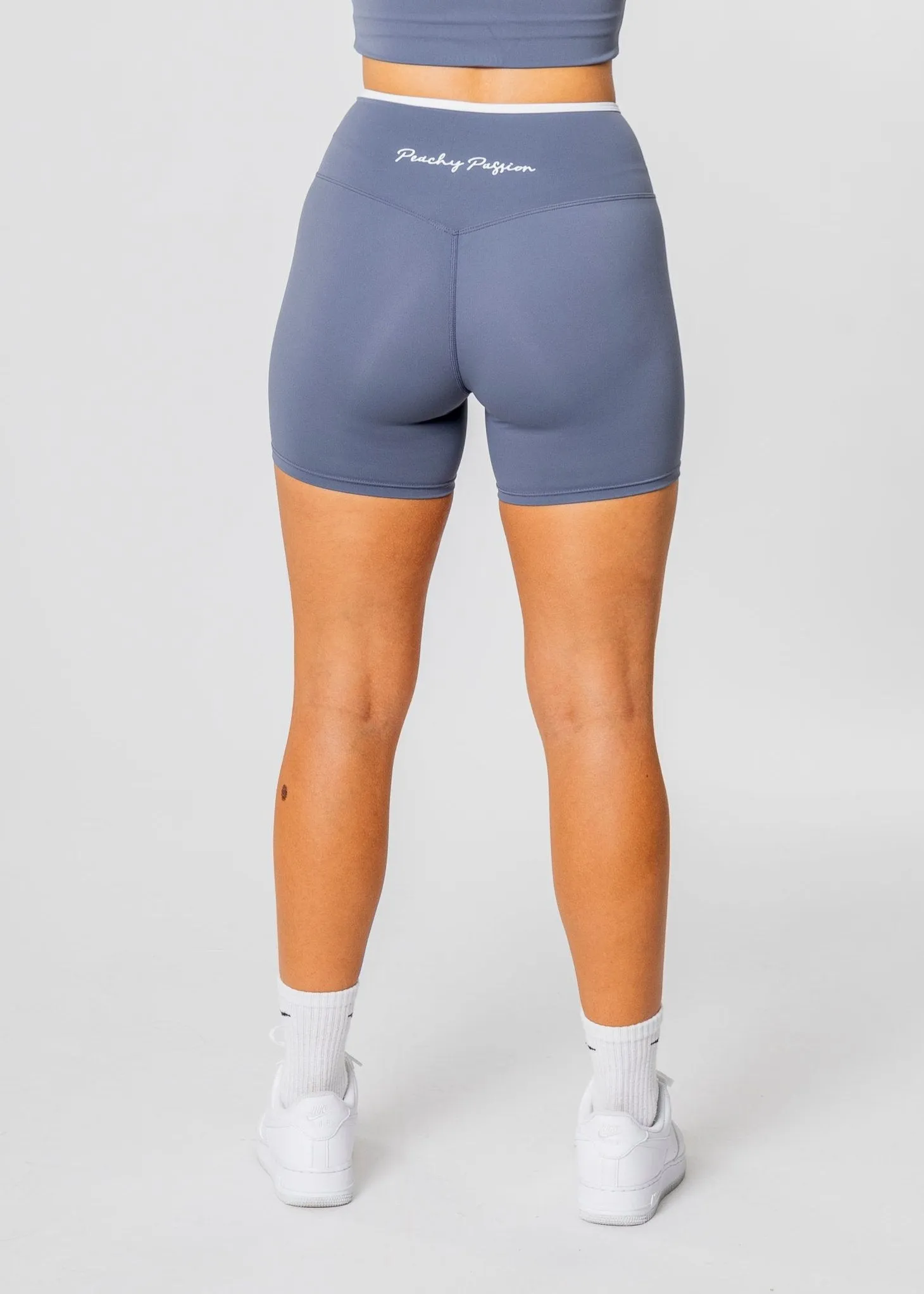 DYNAMIC Flared V-Waist Shorts