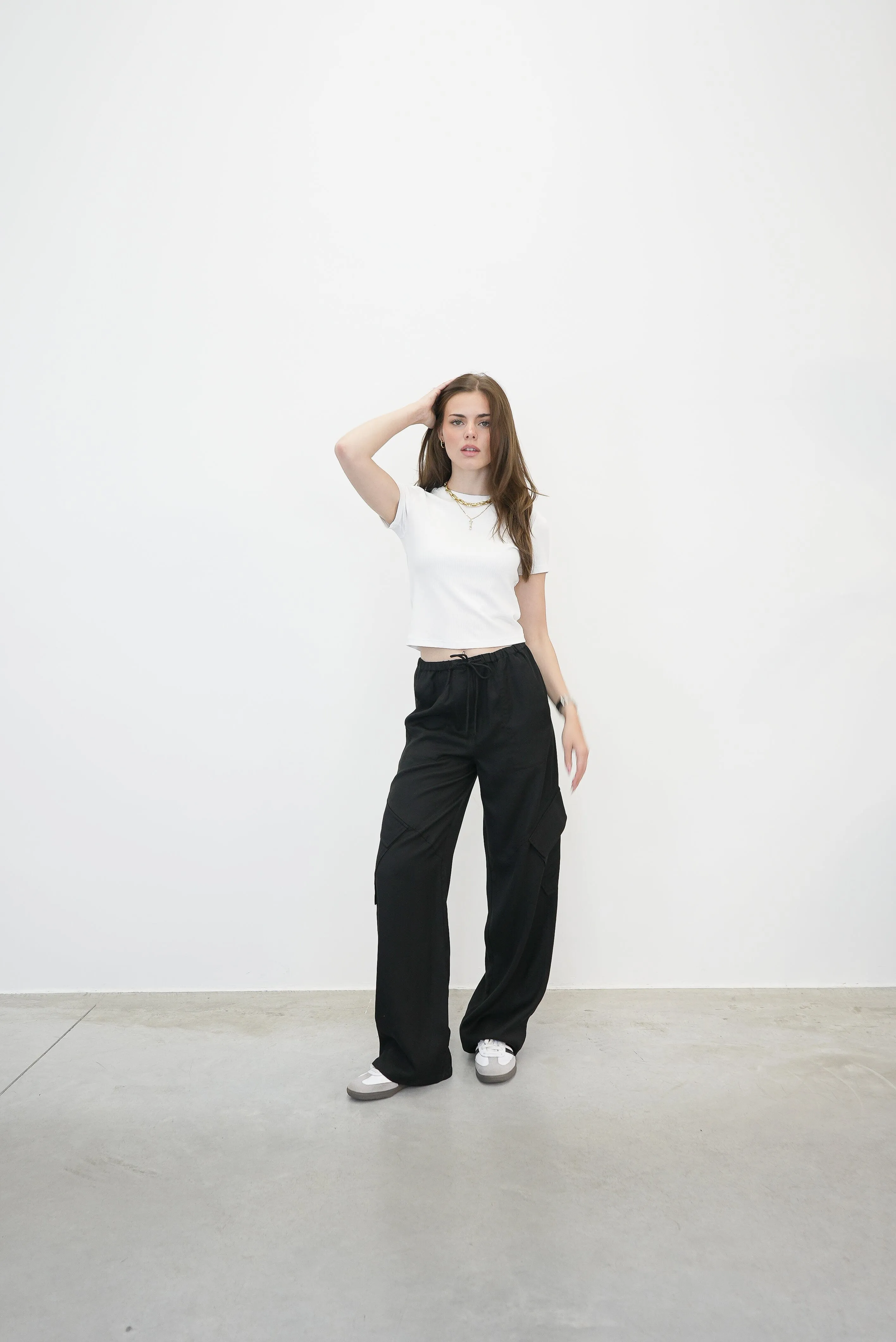 PIA TAILORED FLUID PANTS WITH POCKETS