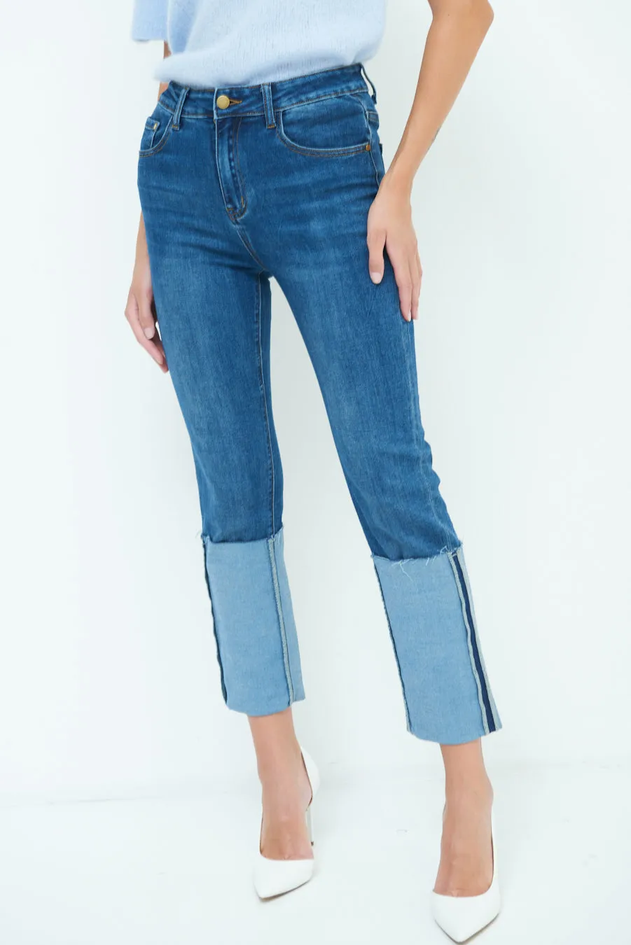 Trendy two-tone cropped jeans wholesale